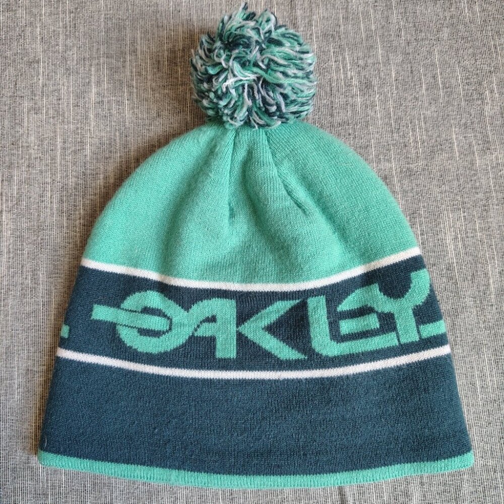 Oakley Pom Beanie Hat Adult Blue Green Acrylic‎